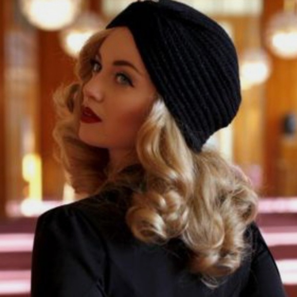 Accessories - 🌟💞 HOST PICK 💞 🌟 Large Black Ribbed Turban